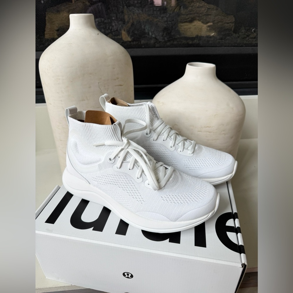 Lululemon Women's Chargefeel Mid Workout Shoe White High-Top Knit Sneakers Sz 8
